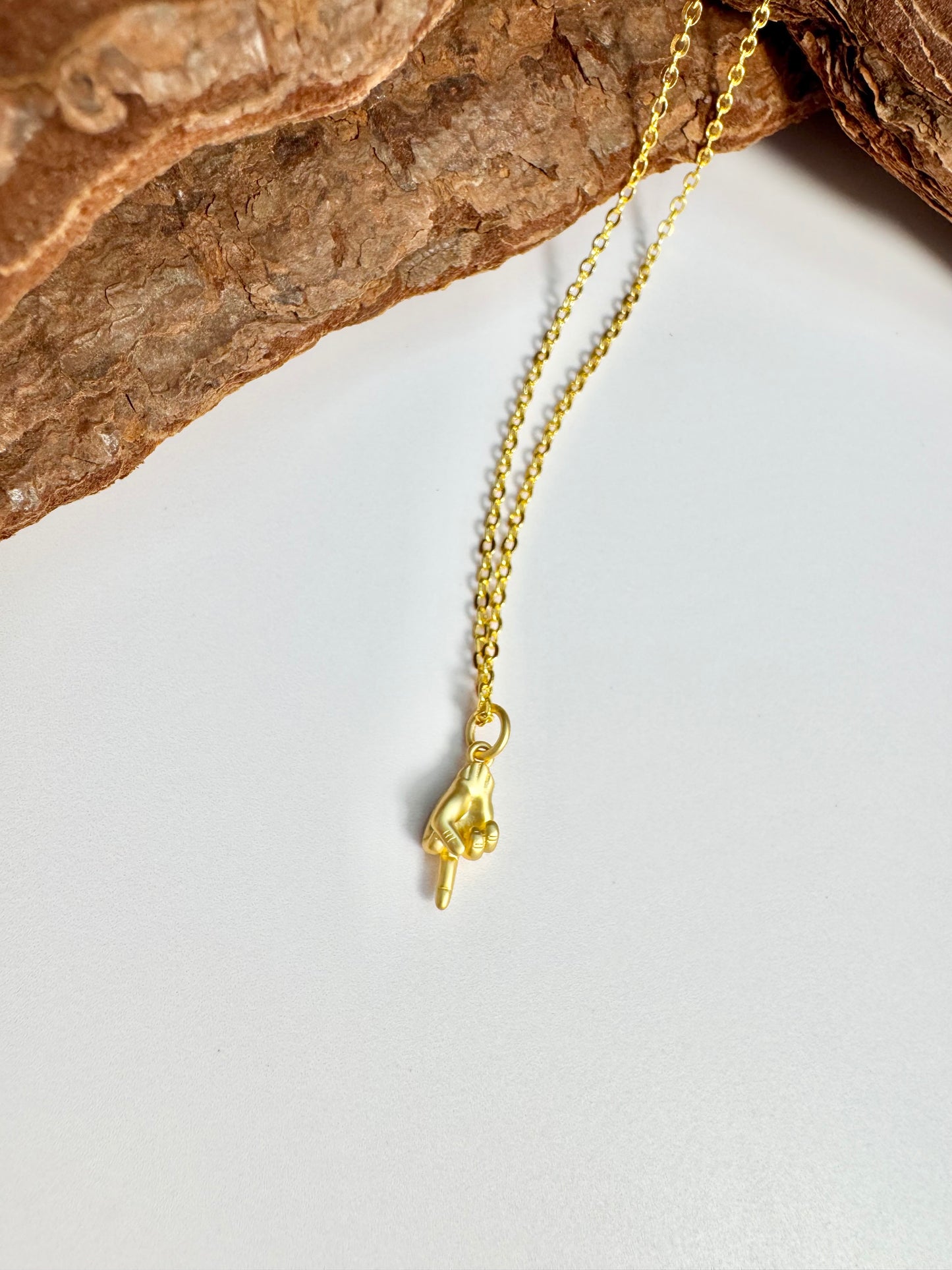 Dainty Middle Finger Pendant Necklace - Lors Collective