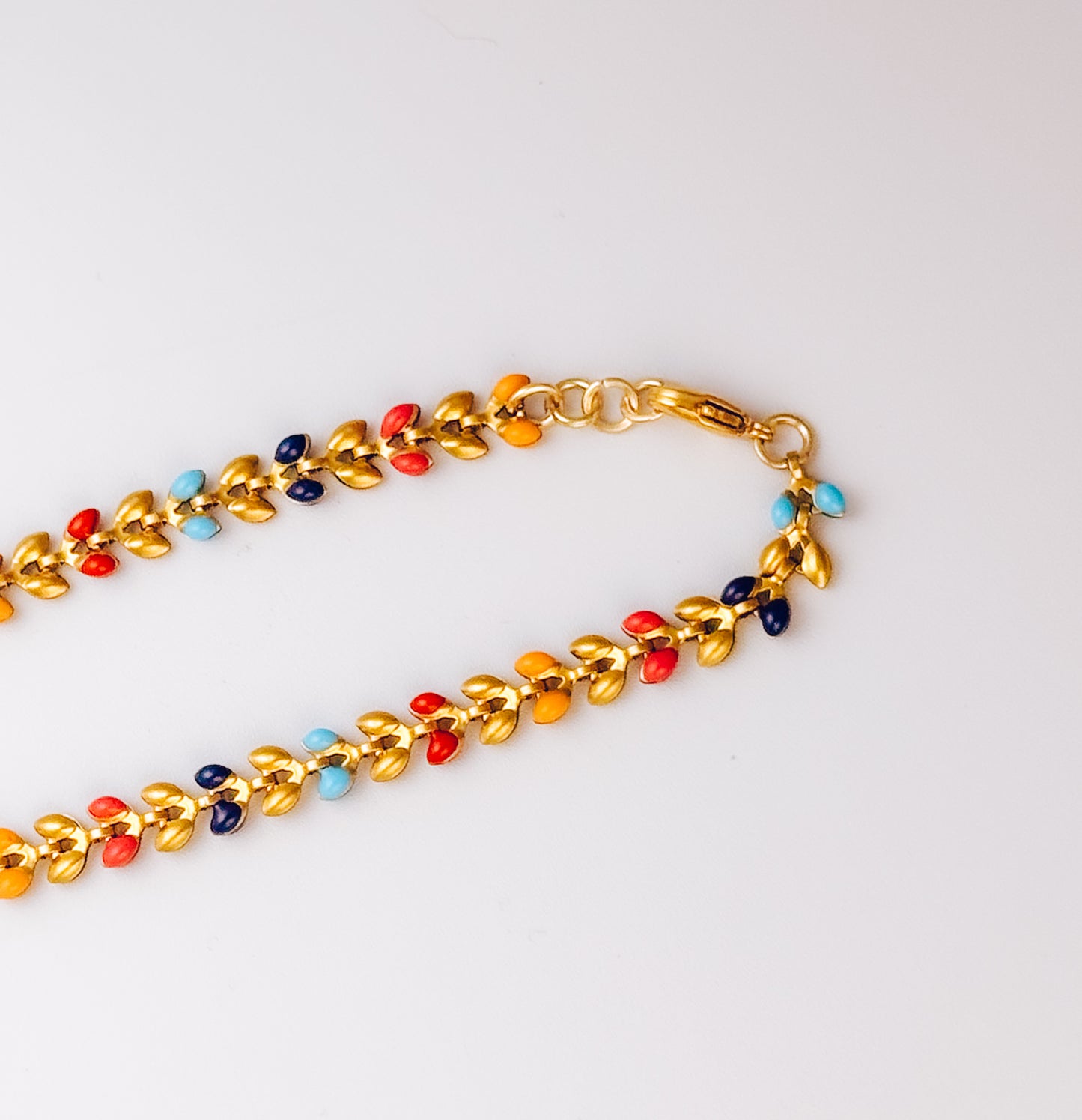 Vintage Leaf Choker