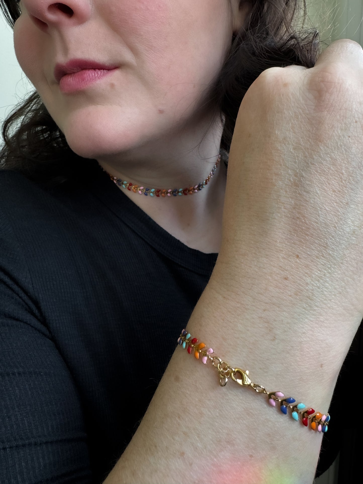 Retro Rainbow Vine Choker