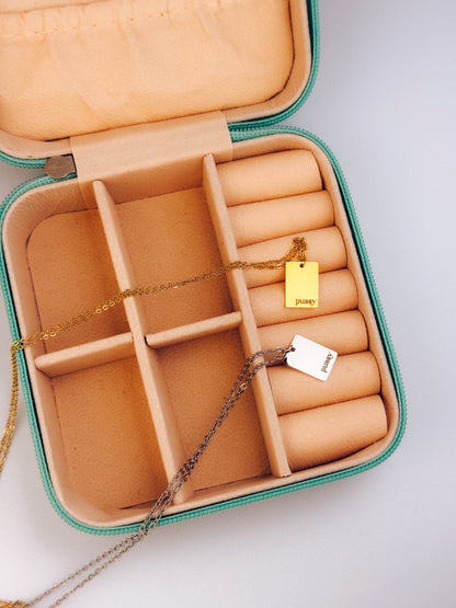 Bold Pussy Necklace