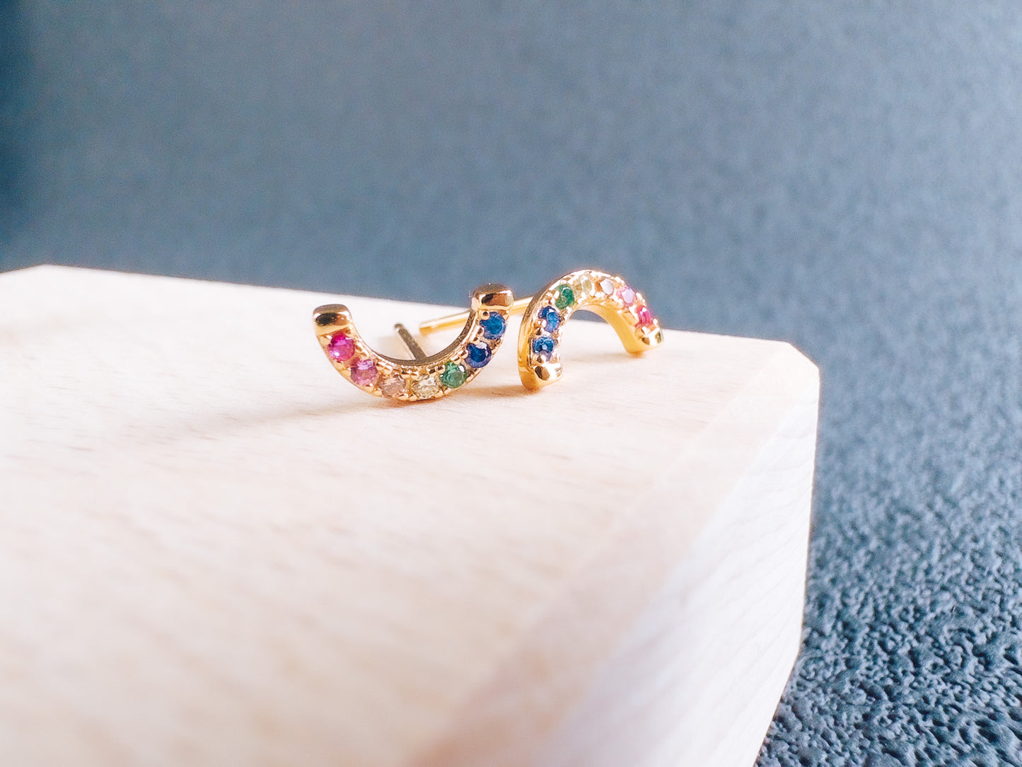 18k Gold Rainbow Arch Studs