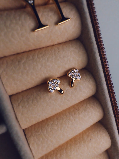 18k Gold Mushroom Stud Earrings