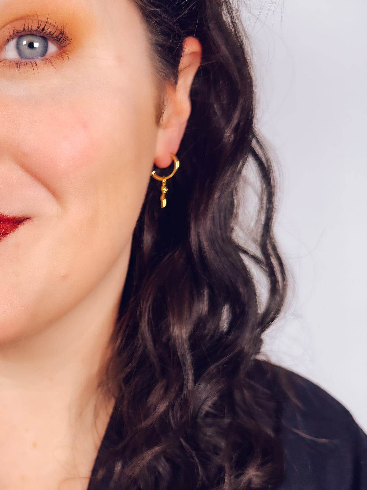 18k Gold Body Form Hoop Earrings