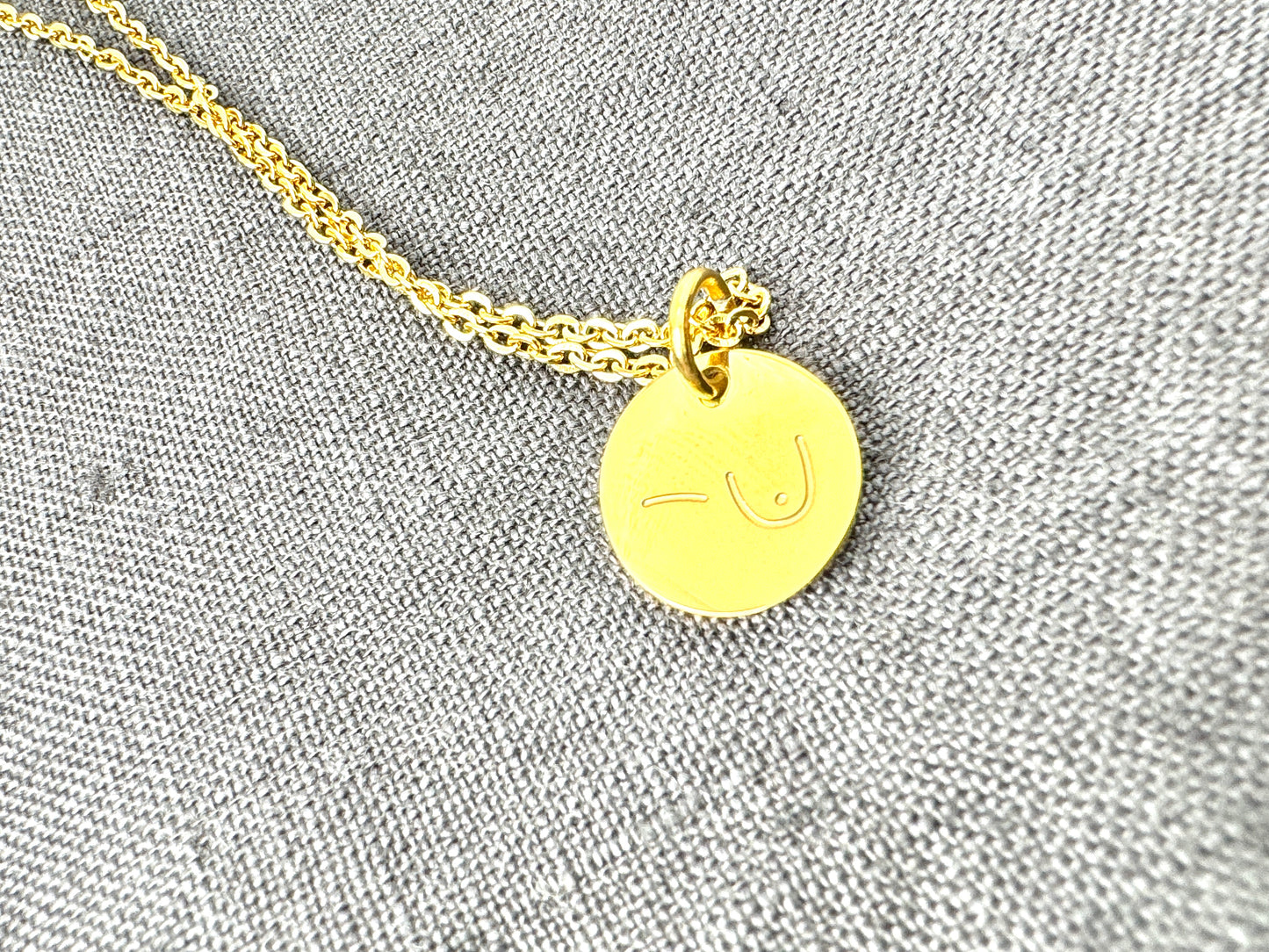 Engraved Boob Necklace - Lors Collective