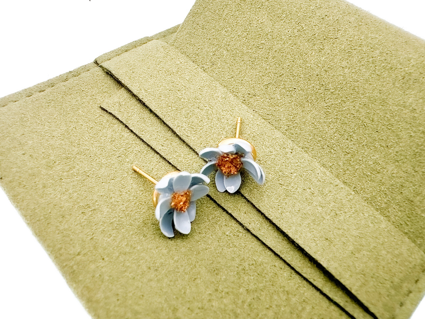 Mother of the Bride Earrings – Handmade Flower Studs with Gold Centers - Lors Collective