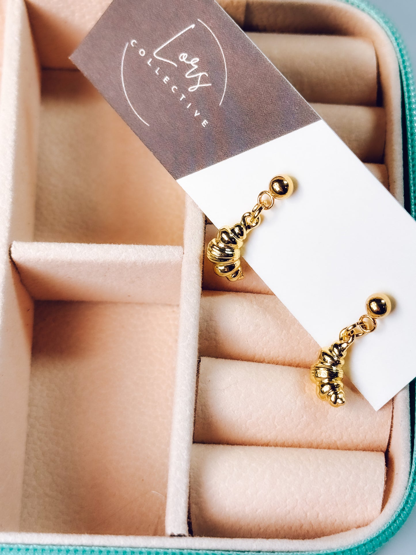 Butter Me Up Croissant Earrings - Lors Collective